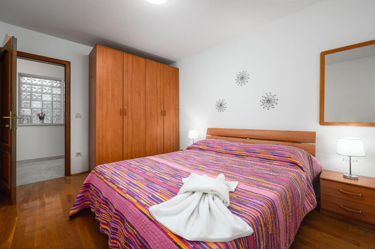 Stancija Amorozo 6 Porec Bagian luar foto