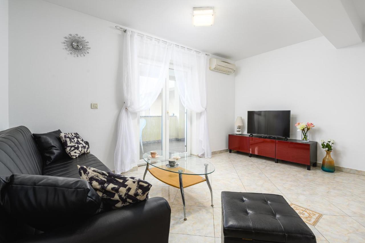 Stancija Amorozo 6 Porec Bagian luar foto